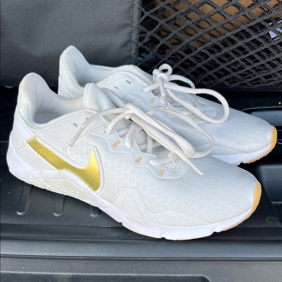Nike Legend Essentials White and Gold Sneakers Women’s 7 - Picture 9 of 9